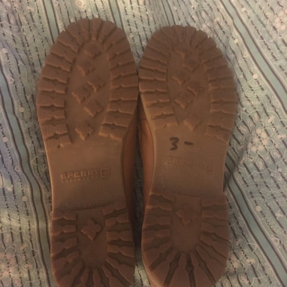 - Practically NEW Women’s Sperry loafers -size 6 1/2. Authentic Leather. - Picture 4 of 4